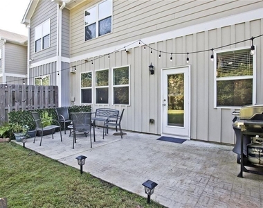 112 Davina Drive - Photo Thumbnail 32
