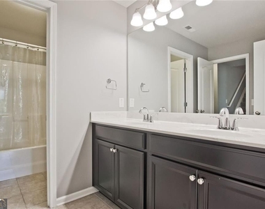 112 Davina Drive - Photo Thumbnail 27