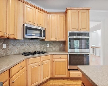 2024 Wrights Mill Circle Ne - Photo Thumbnail 8