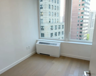 Water Street, New York, NY 10038 - Photo Thumbnail 4