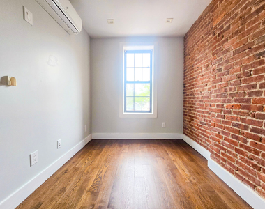 6702 60th Street - Photo Thumbnail 12