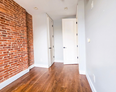 6702 60th Street - Photo Thumbnail 13