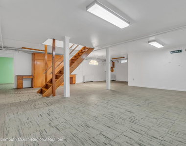 11 Elm Avenue - Photo Thumbnail 13