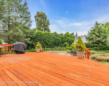 11 Elm Avenue - Photo Thumbnail 16