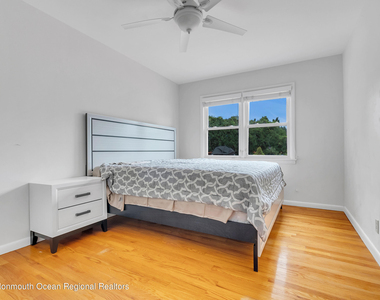 11 Elm Avenue - Photo Thumbnail 9
