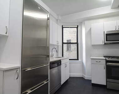 Central Park West - Photo Thumbnail 12