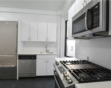 Central Park West - Photo Thumbnail 8
