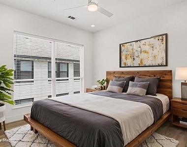 2217 N Fitzhugh Avenue - Photo Thumbnail 12