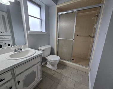 509 Arbor Lane - Photo Thumbnail 16