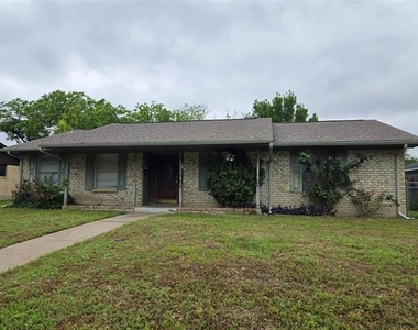 509 Arbor Lane - Photo Thumbnail 1