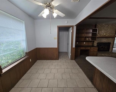 509 Arbor Lane - Photo Thumbnail 8