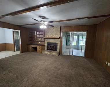 509 Arbor Lane - Photo Thumbnail 5