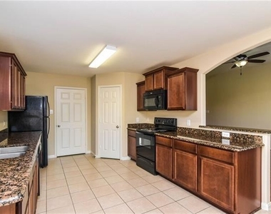 216 Mill Street - Photo Thumbnail 6