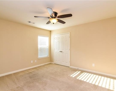 216 Mill Street - Photo Thumbnail 14