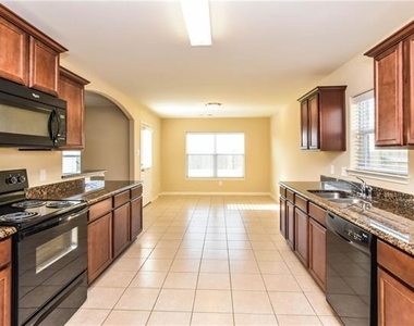 216 Mill Street - Photo Thumbnail 7