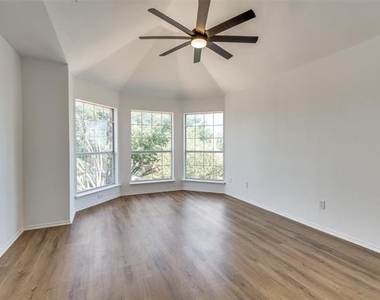 4705 Sabine Street - Photo Thumbnail 11