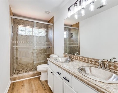 4705 Sabine Street - Photo Thumbnail 17