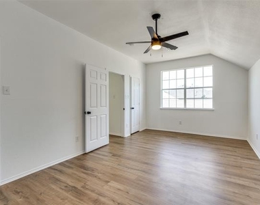 4705 Sabine Street - Photo Thumbnail 14