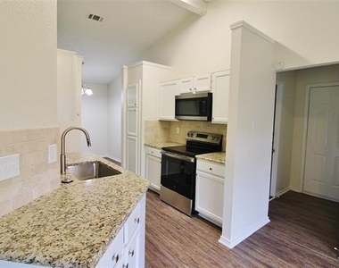 1103 Hemlock Court - Photo Thumbnail 6