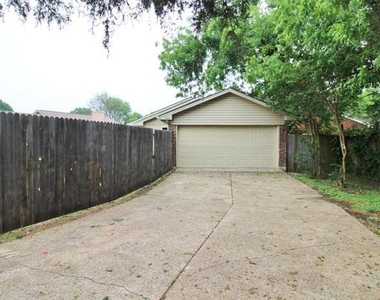 1103 Hemlock Court - Photo Thumbnail 14
