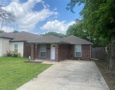 4306 Landrum Avenue - Photo Thumbnail 1