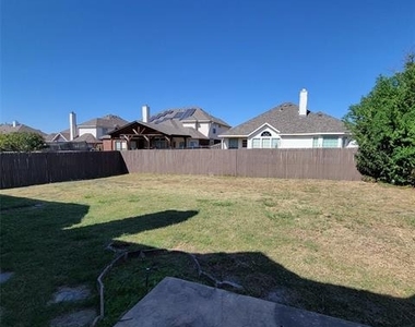 5400 Meadow Valley Drive - Photo Thumbnail 30