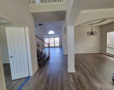 5400 Meadow Valley Drive - Photo Thumbnail 5
