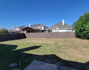 5400 Meadow Valley Drive - Photo Thumbnail 28