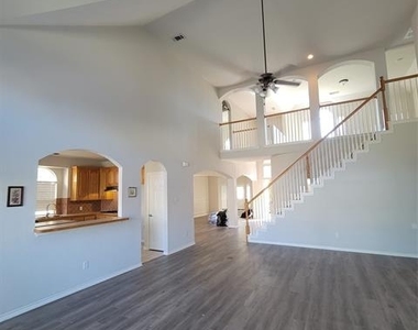 5400 Meadow Valley Drive - Photo Thumbnail 8