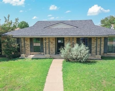 2213 Proctor - Photo Thumbnail 2