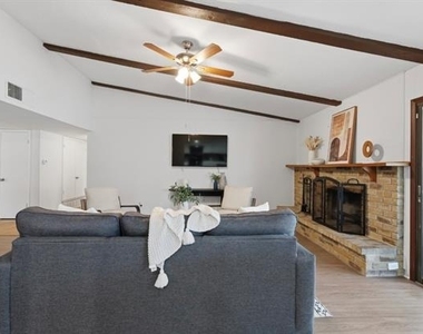 2213 Proctor - Photo Thumbnail 8