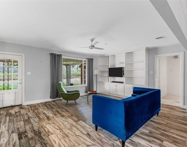 222 Stephenson Street - Photo Thumbnail 3