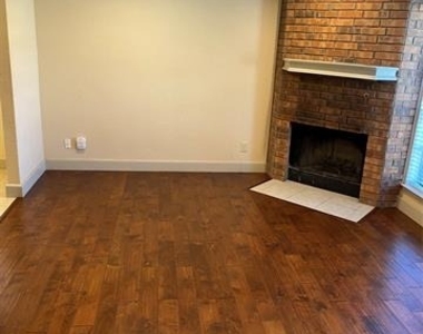 7720 Kings Ridge Road - Photo Thumbnail 3