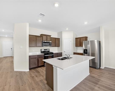 4121 Amethyst Drive - Photo Thumbnail 7