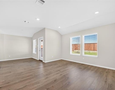 4121 Amethyst Drive - Photo Thumbnail 12