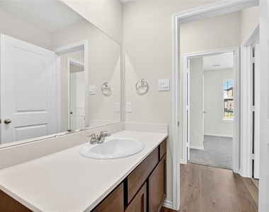 4121 Amethyst Drive - Photo Thumbnail 14