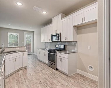 2900 Galveston Street - Photo Thumbnail 15
