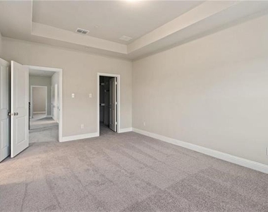 2900 Galveston Street - Photo Thumbnail 9