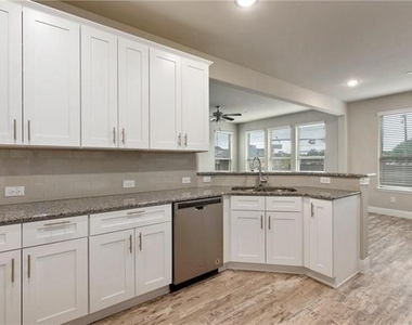 2900 Galveston Street - Photo Thumbnail 18