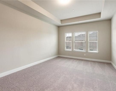 2900 Galveston Street - Photo Thumbnail 10