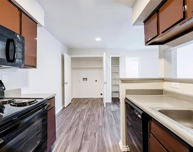 2809 W William Cannon Drive - Photo Thumbnail 22