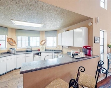 2809 W William Cannon Drive - Photo Thumbnail 8