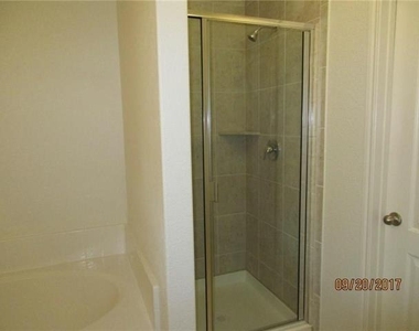 1228 Arizona Drive - Photo Thumbnail 11