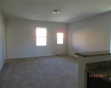 1228 Arizona Drive - Photo Thumbnail 6