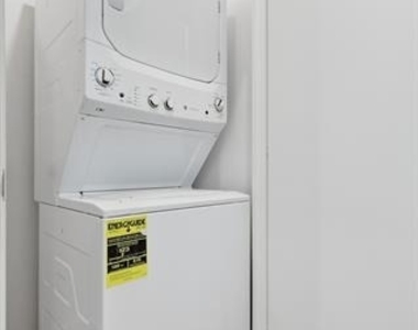 427 W 10th Street - Photo Thumbnail 31