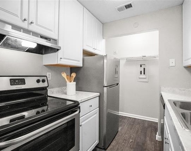 4502 Gaston Avenue - Photo Thumbnail 9