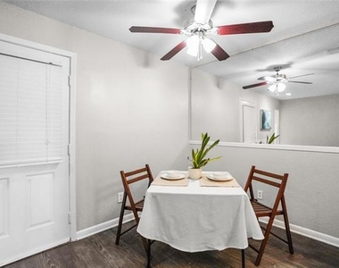 4502 Gaston Avenue - Photo Thumbnail 5
