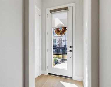 129 Garden Court E - Photo Thumbnail 3