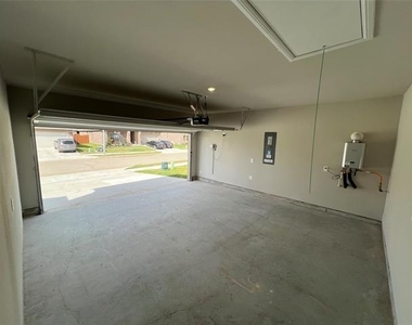 15508 Balham - Photo Thumbnail 23