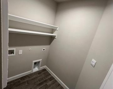 15508 Balham - Photo Thumbnail 14